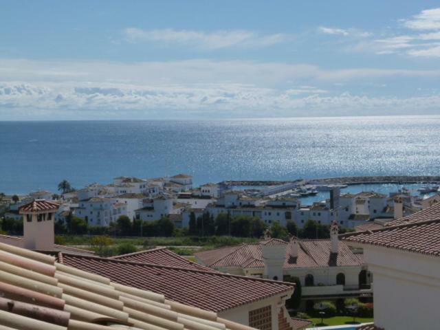 Appartement Lumineux 6P Sur Golf De La Duquesa Costa Del Sol Манилва Екстериор снимка
